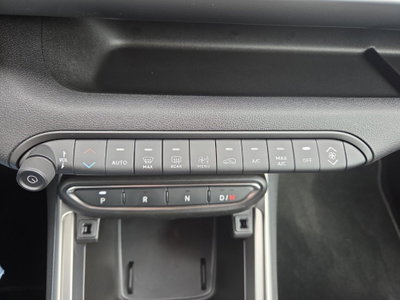 Jeep Avenger 1.2 turbo e-hybrid mhev Summit fwd 110cv edct6 (14)