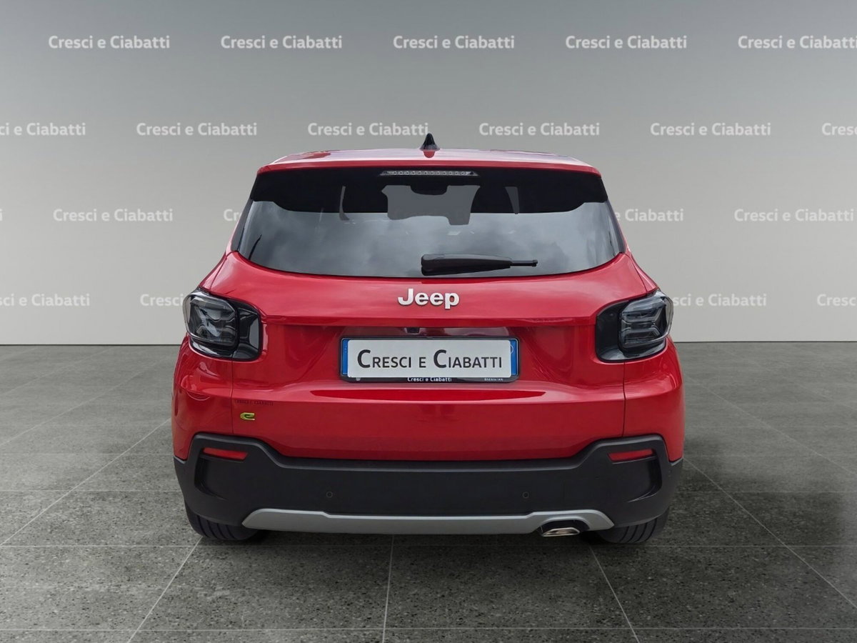 Jeep Avenger 1.2 turbo e-hybrid mhev Summit fwd 110cv edct6 (4)