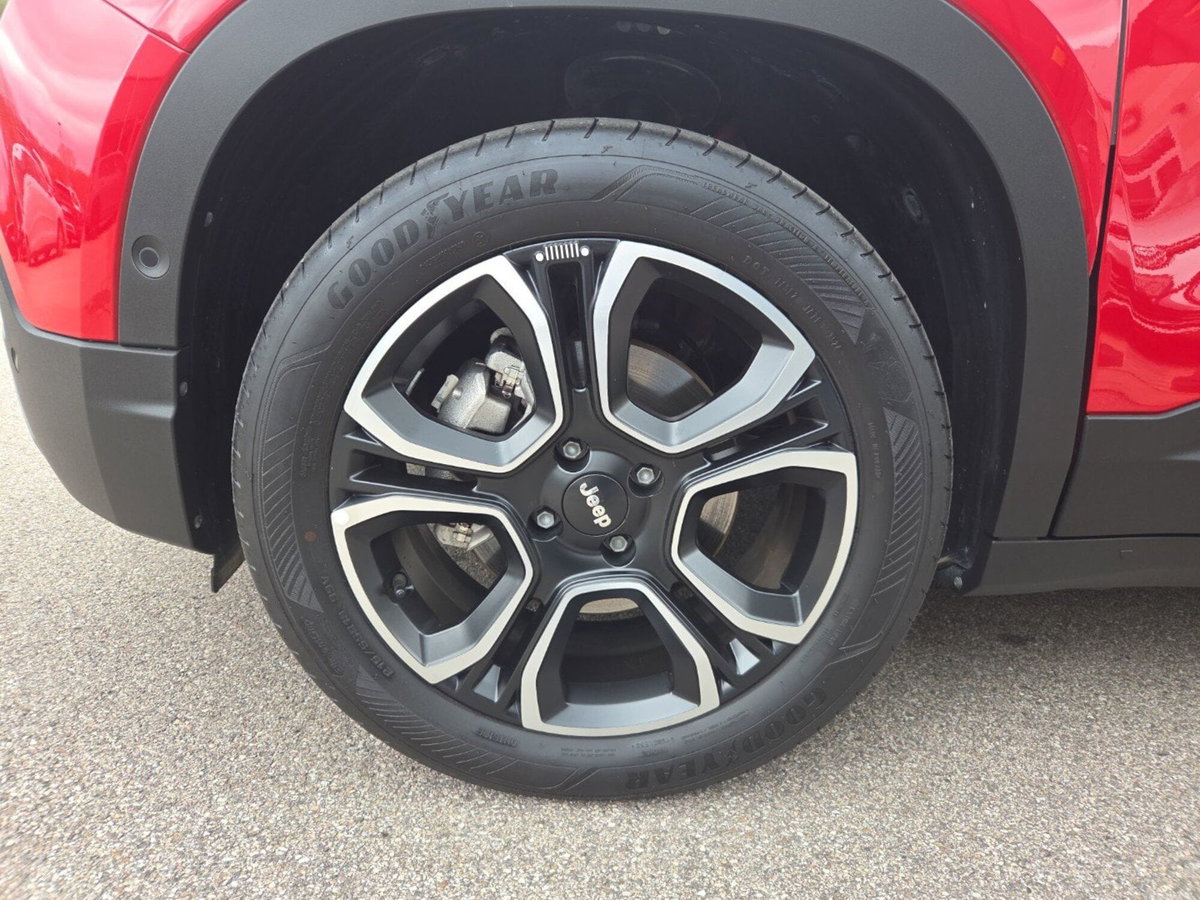 Jeep Avenger 1.2 turbo e-hybrid mhev Summit fwd 110cv edct6 (7)