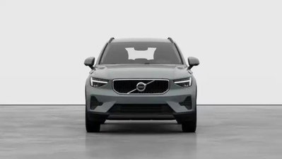 Volvo XC40 B3 automatico Essential (2)