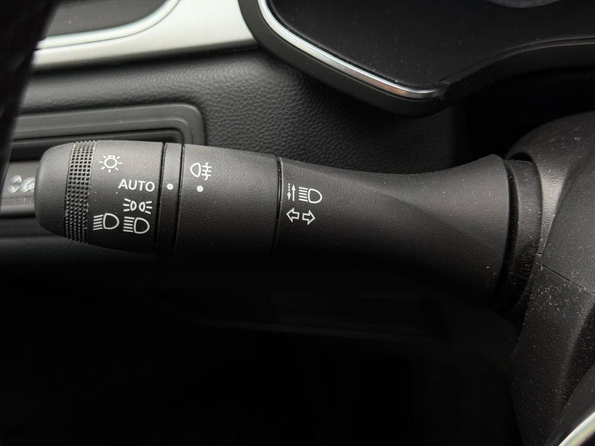 Renault Captur Full Hybrid E-Tech 145 CV Evolution (16)
