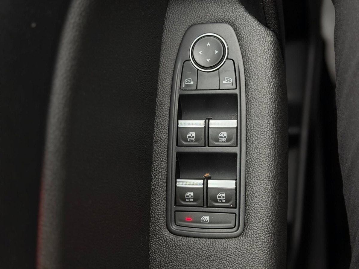 Renault Captur Full Hybrid E-Tech 145 CV Evolution (18)