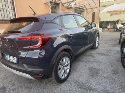 Renault Captur 1.6 full hybrid Techno 145cv auto (4)