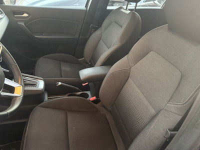 Renault Captur 1.6 full hybrid Techno 145cv auto (8)