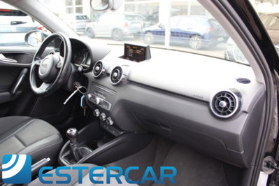 Audi A1 Sportback 1.6 TDI 116 CV Sport (10)