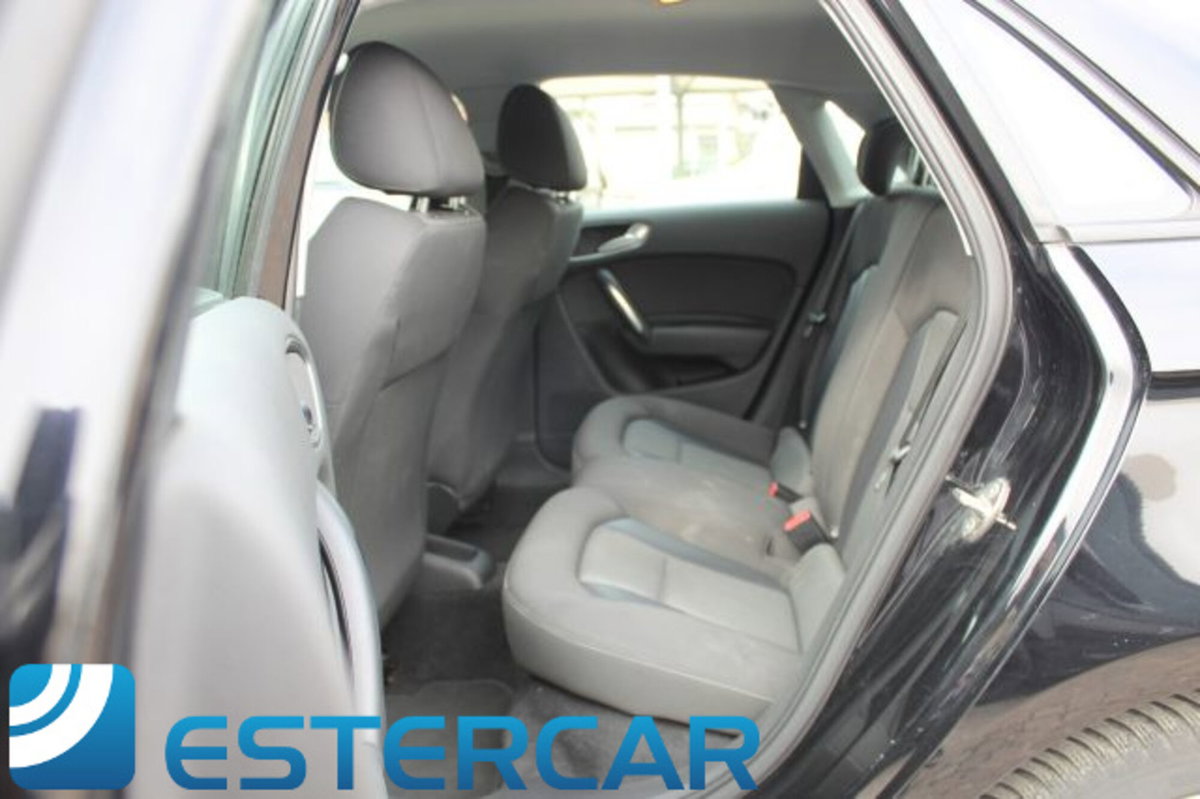 Audi A1 Sportback 1.6 TDI 116 CV Sport (16)