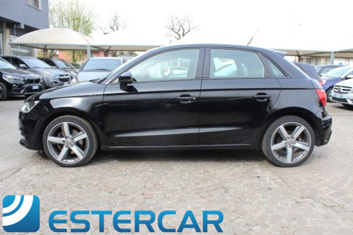 Audi A1 Sportback 1.6 TDI 116 CV Sport (17)
