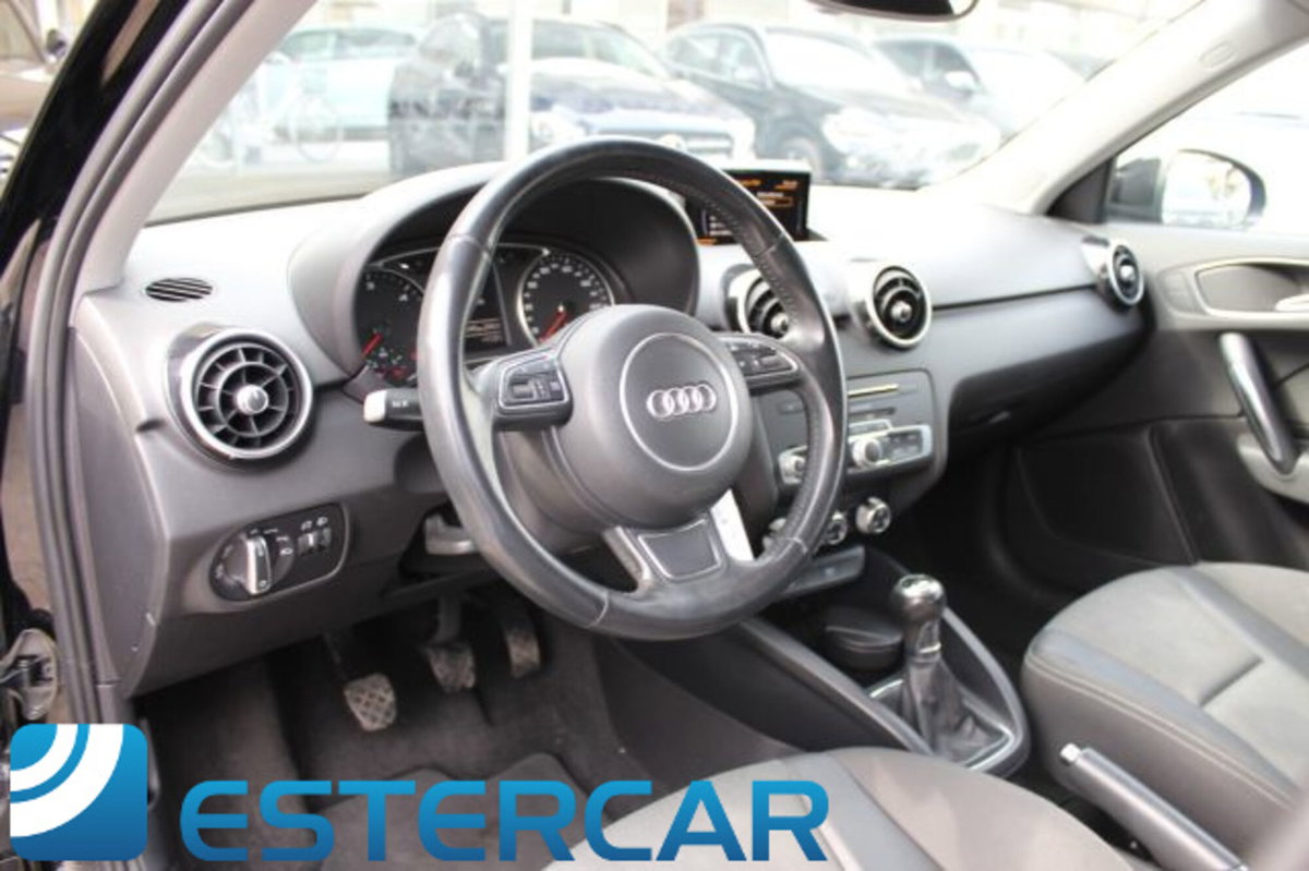 Audi A1 Sportback 1.6 TDI 116 CV Sport (3)