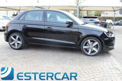 Audi A1 Sportback 1.6 TDI 116 CV Sport (9)
