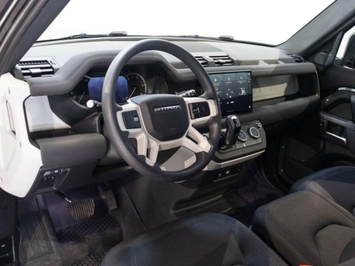 Land Rover Defender 90 3.0D I6 200 CV AWD Auto X-Dynamic HSE (10)