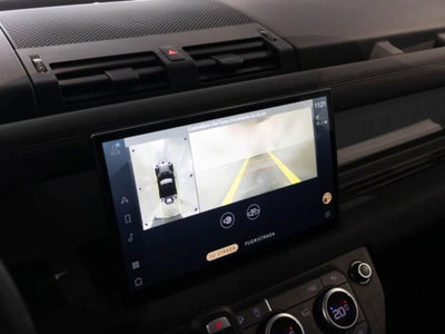 Land Rover Defender 90 3.0D I6 200 CV AWD Auto Commercial (12)