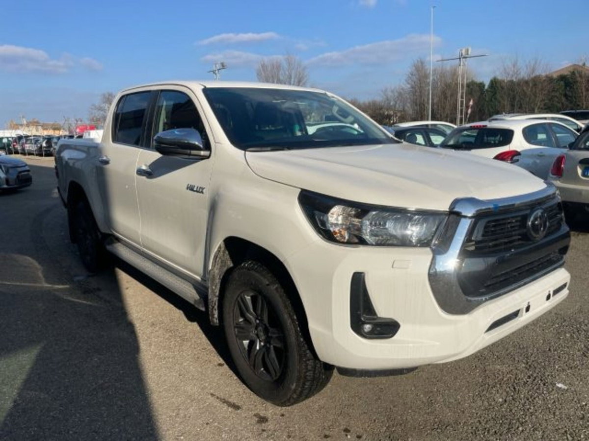 Toyota Hilux 2.D-4D 4WD porte Double Cab Executive (2)