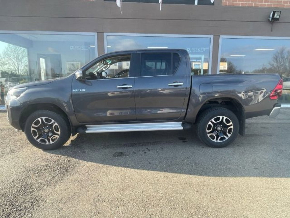 Toyota Hilux 2.D-4D 4WD porte Double Cab Executive