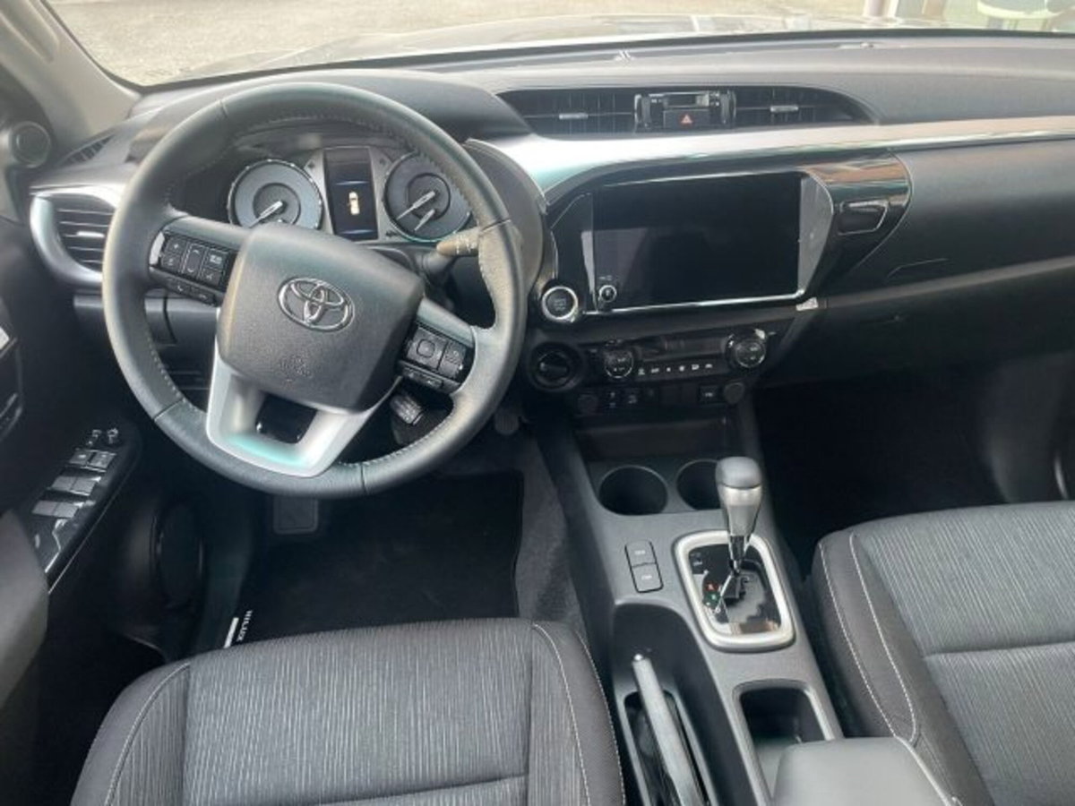 Toyota Hilux 2.D-4D 4WD porte Double Cab Executive (14)