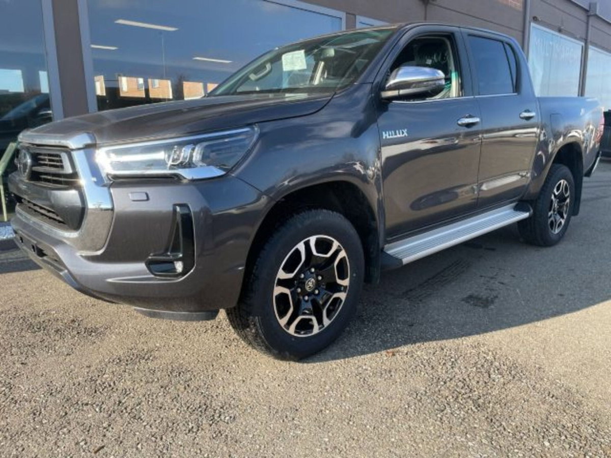 Toyota Hilux 2.D-4D 4WD porte Double Cab Executive (3)
