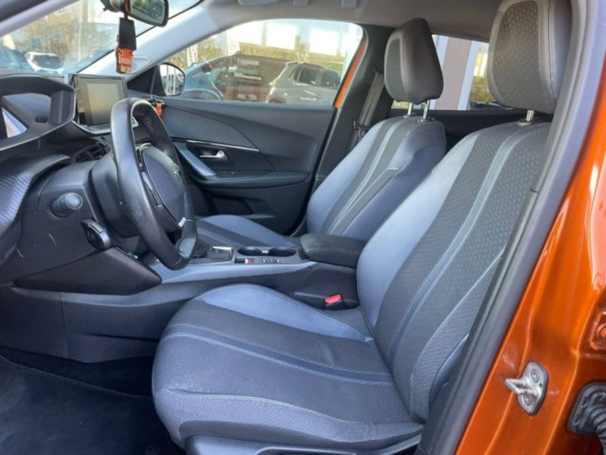 Peugeot 2008 PureTech 130 S&S Allure (15)