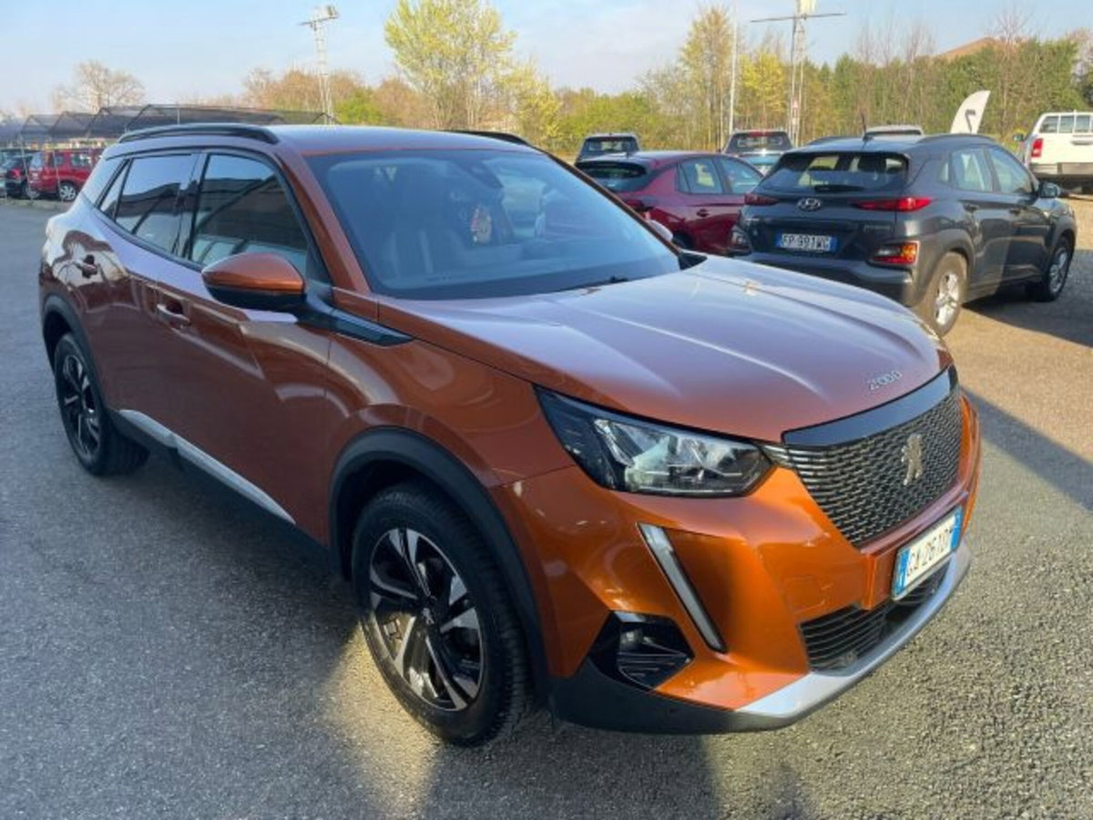 Peugeot 2008 PureTech 130 S&S Allure (4)