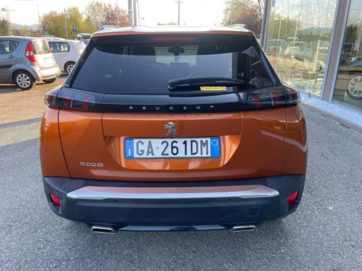 Peugeot 2008 PureTech 130 S&S Allure (8)