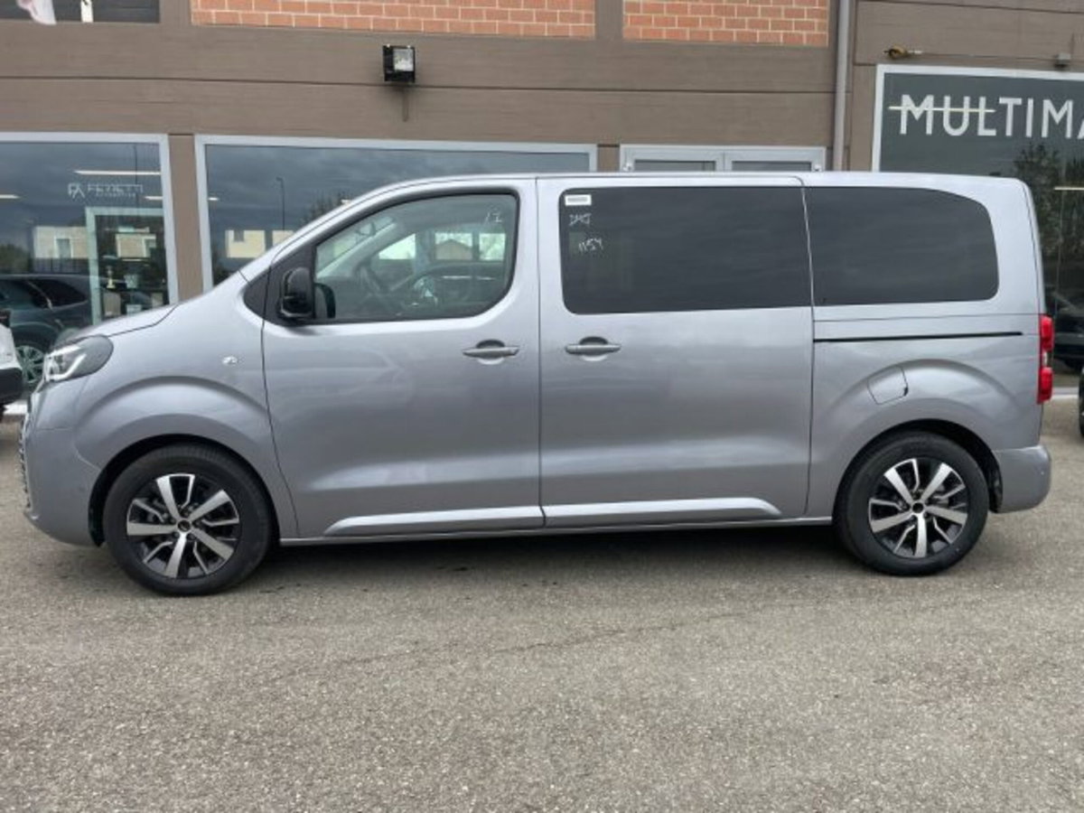 Toyota Proace Verso Verso 2.0D 150 CV L1 D Executive (3)