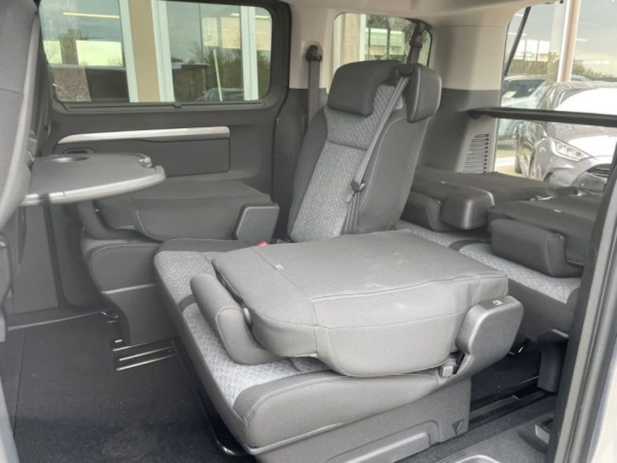 Toyota Proace Verso Verso 2.0D 150 CV L1 D Executive (14)