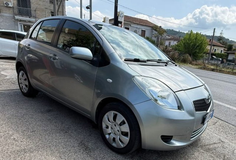 Toyota Yaris 1.0 5 porte Sol