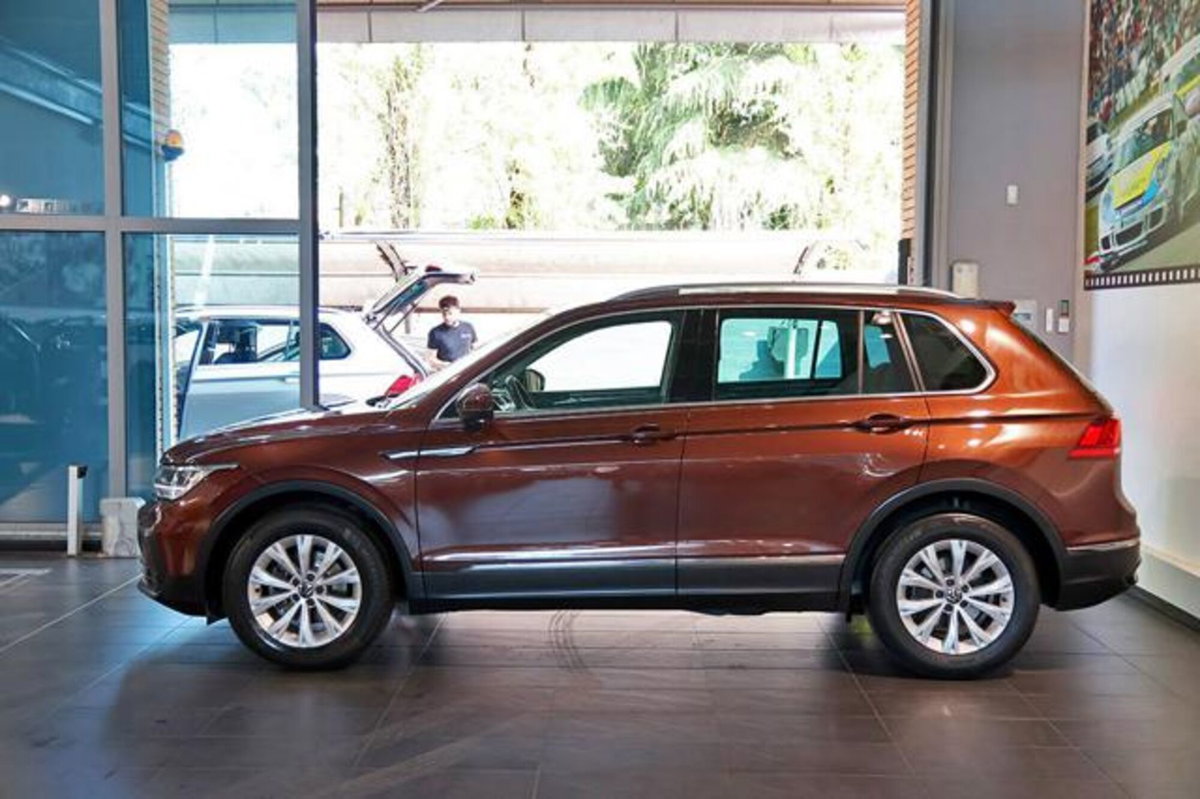 Volkswagen Tiguan 1.5 TSI 150 CV DSG ACT Life (3)