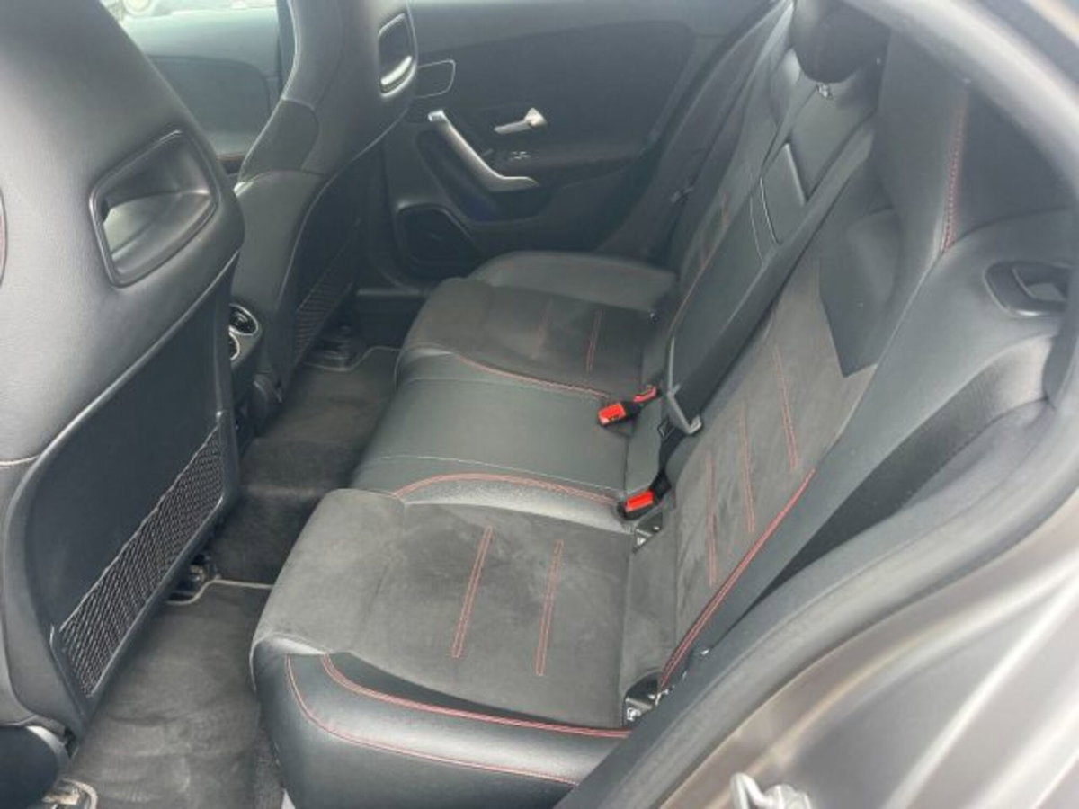 Mercedes-Benz Classe A Sedan 35 4Matic 4p. AMG (9)