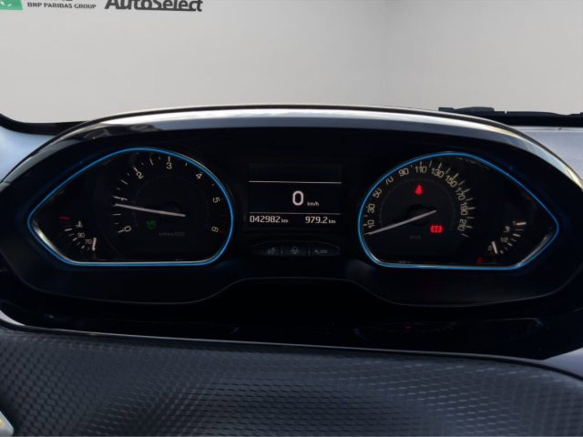 Peugeot 2008 100 S&S Allure (12)
