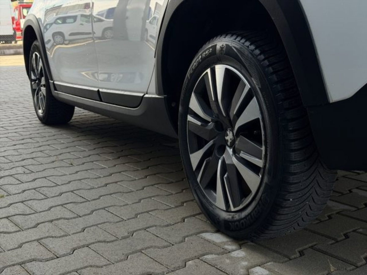 Peugeot 2008 100 S&S Allure (16)