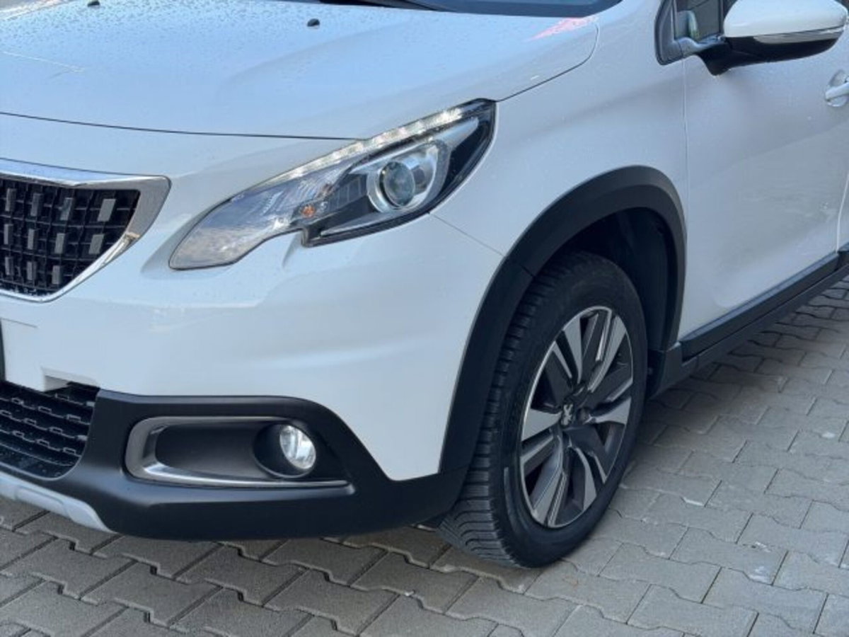Peugeot 2008 100 S&S Allure (17)
