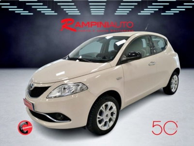 Lancia Ypsilon 0.9 TwinAir 85 CV 5 porte Metano Ecochic Gold usata