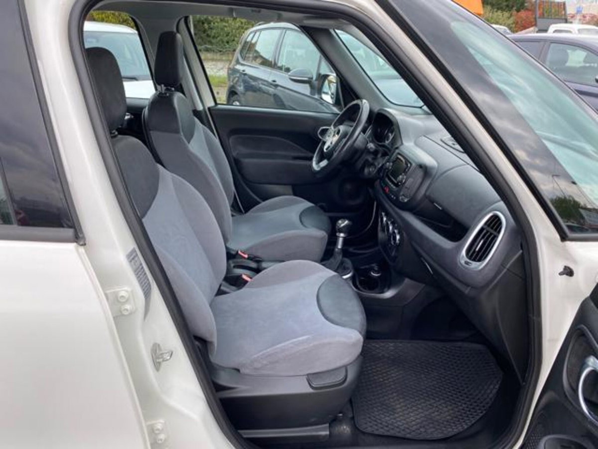 Fiat 500L 1.6 Multijet 105 CV Lounge (9)