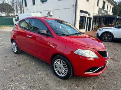 Lancia Ypsilon 1.2 69 CV 5 porte GPL Ecochic Silver (10)