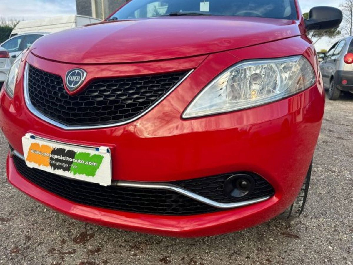 Lancia Ypsilon 1.2 69 CV 5 porte GPL Ecochic Silver (17)