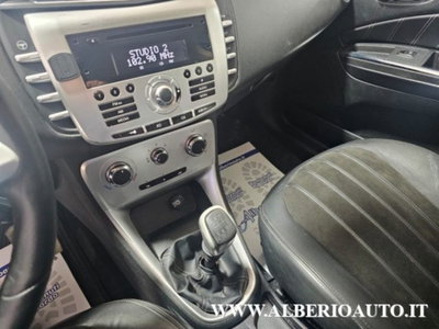 Lancia Delta 1.6 MJT DPF Oro (13)