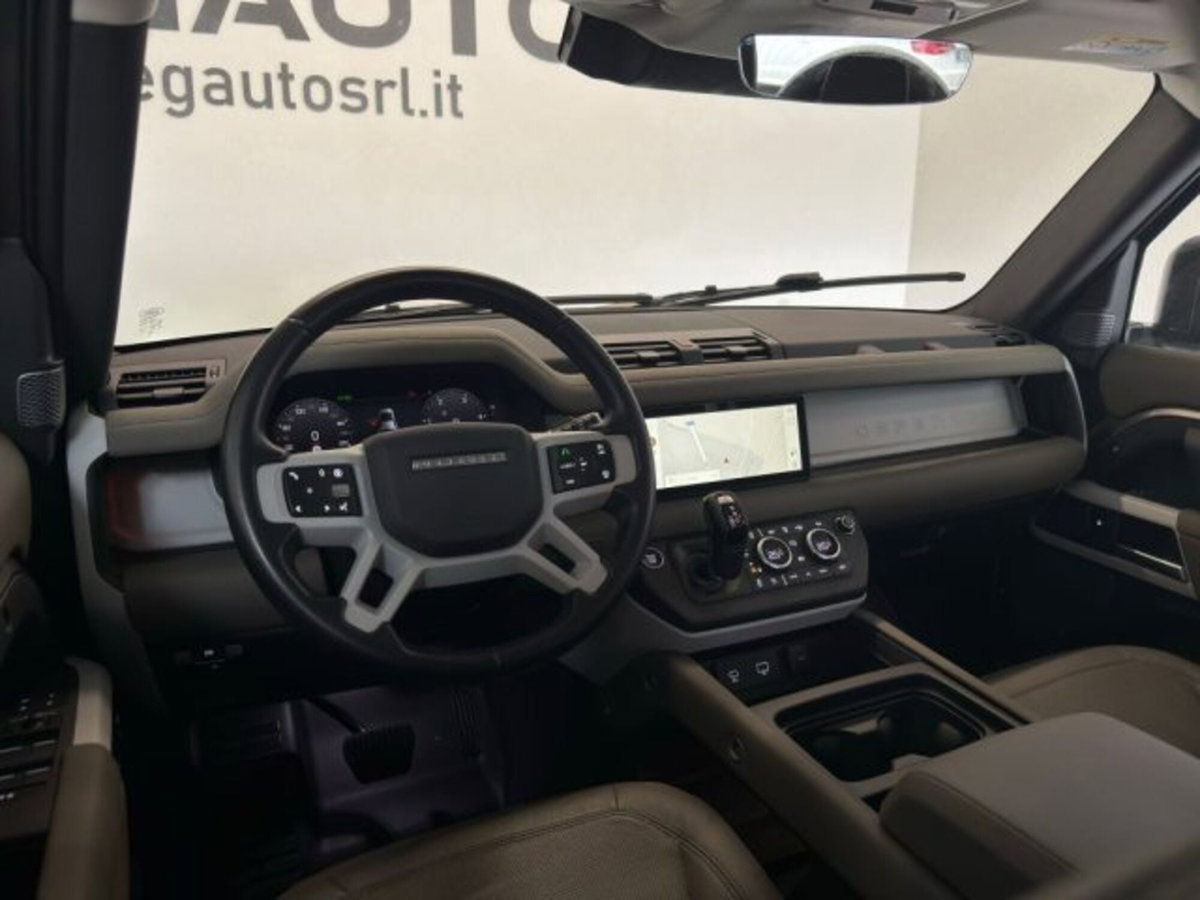 Land Rover Defender 110 Hard Top 3.0d i6 mhev X-Dynamic SE awd 250cv auto (13)