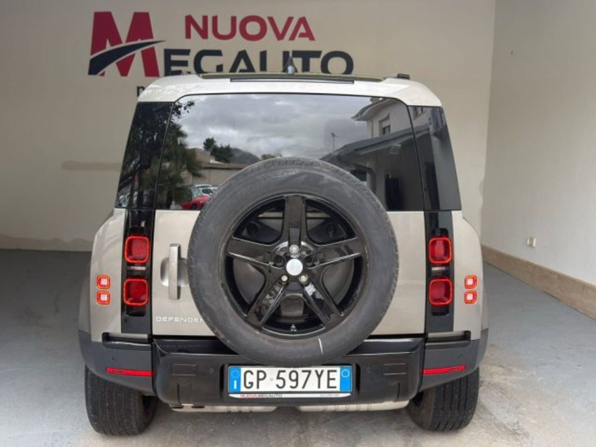 Land Rover Defender 110 Hard Top 3.0d i6 mhev X-Dynamic SE awd 250cv auto (6)