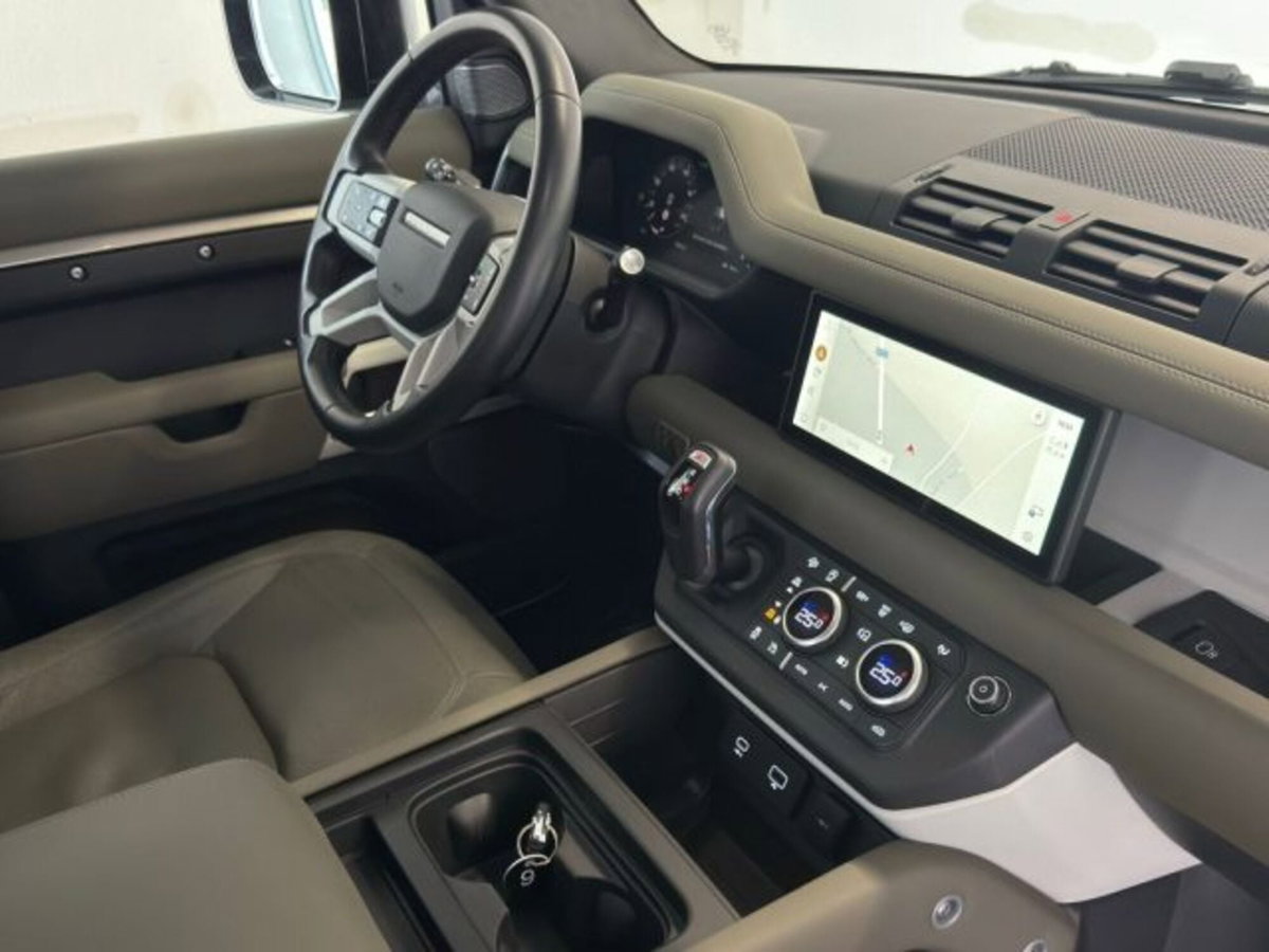 Land Rover Defender 110 Hard Top 3.0d i6 mhev X-Dynamic SE awd 250cv auto (9)