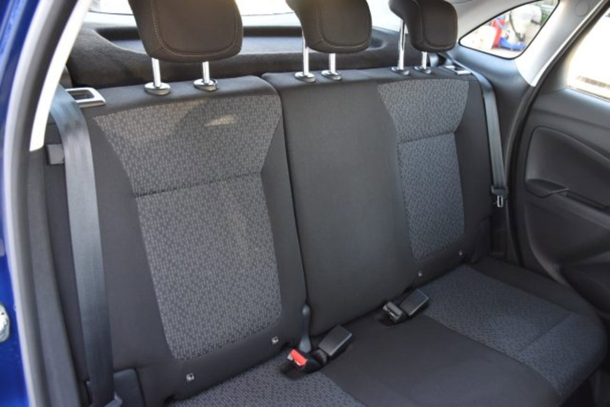 Opel Crossland 1.5 ECOTEC D 110 CV Start&Stop Edition (14)