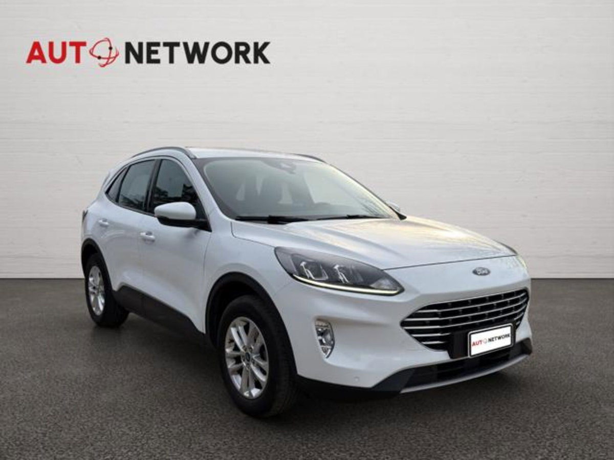 Ford Kuga 2.5 Plug In Hybrid 225 CV CVT 2WD Titanium (2)