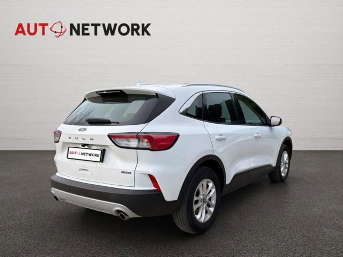 Ford Kuga 2.5 Plug In Hybrid 225 CV CVT 2WD Titanium (3)