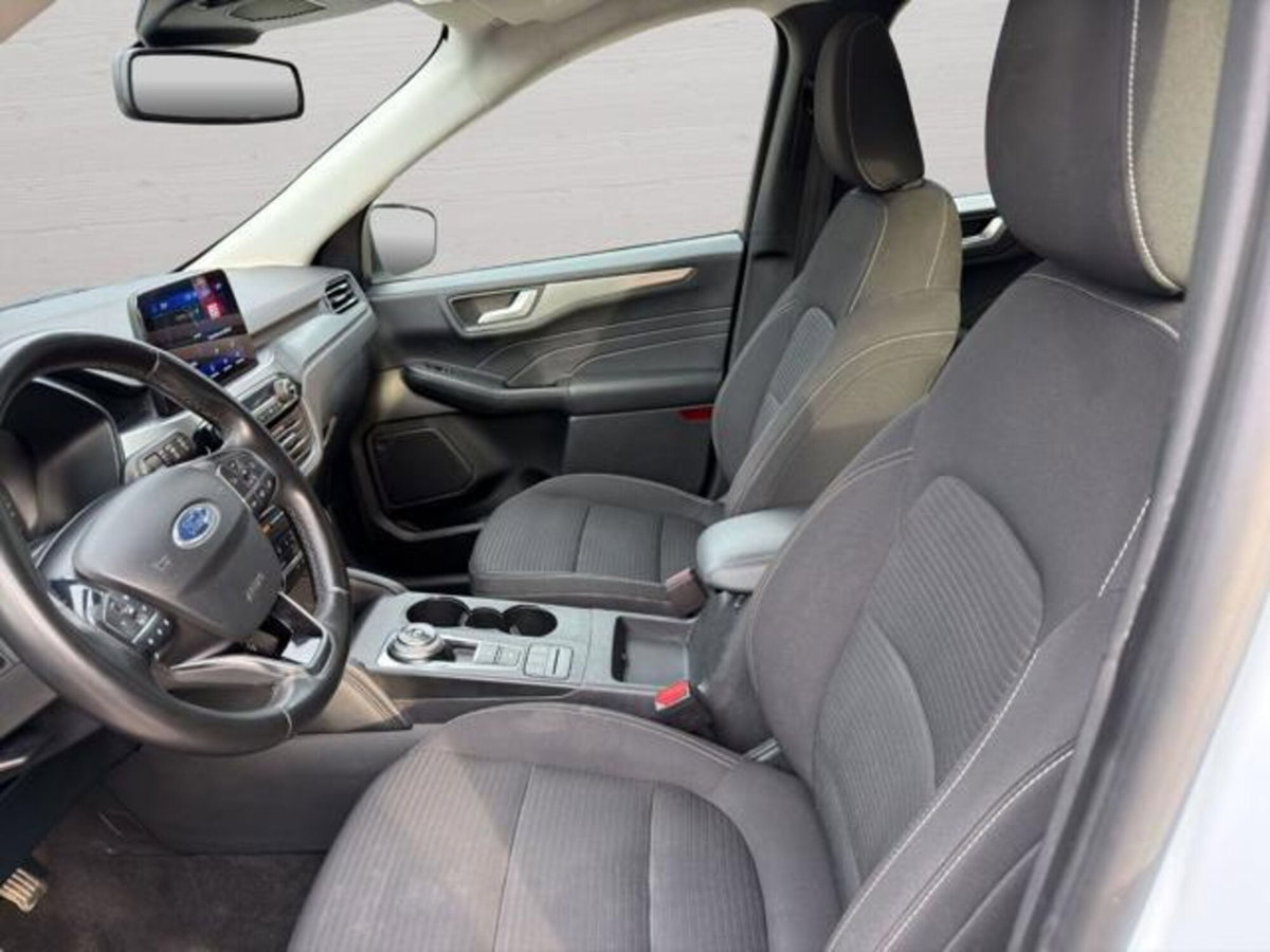 Ford Kuga 2.5 Plug In Hybrid 225 CV CVT 2WD Titanium (9)