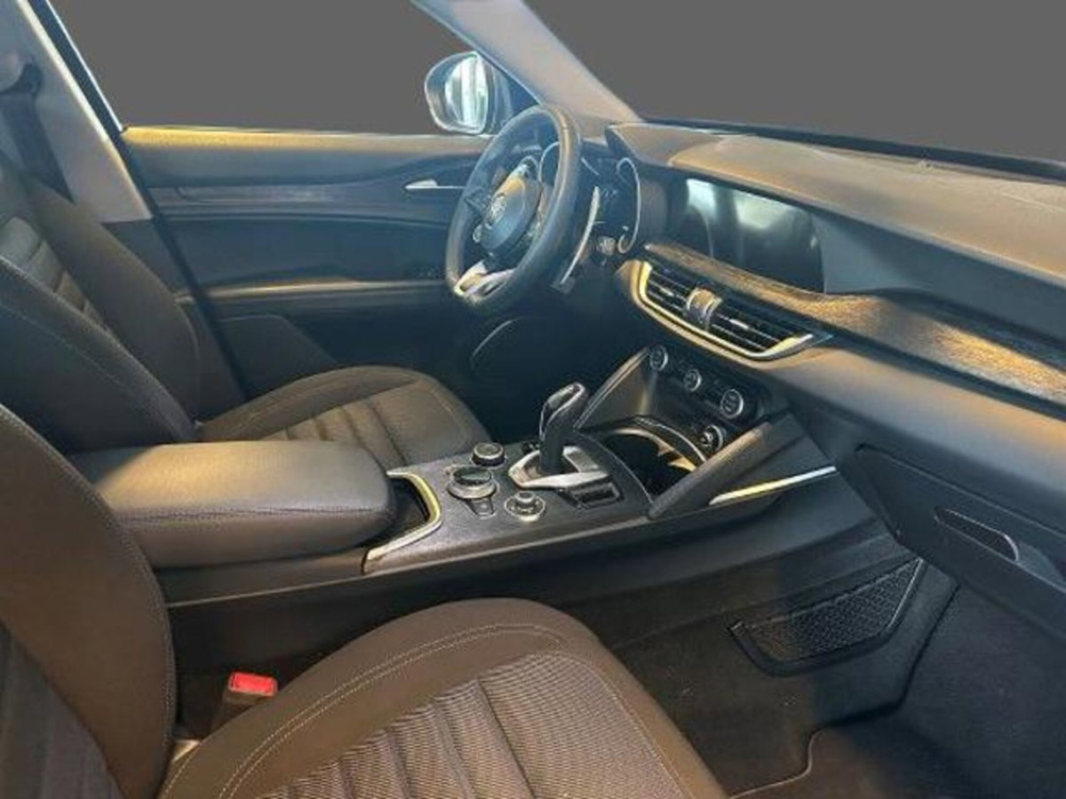 Alfa Romeo Stelvio Stelvio 2.2 Turbodiesel 160 CV AT8 RWD Super Business (2)