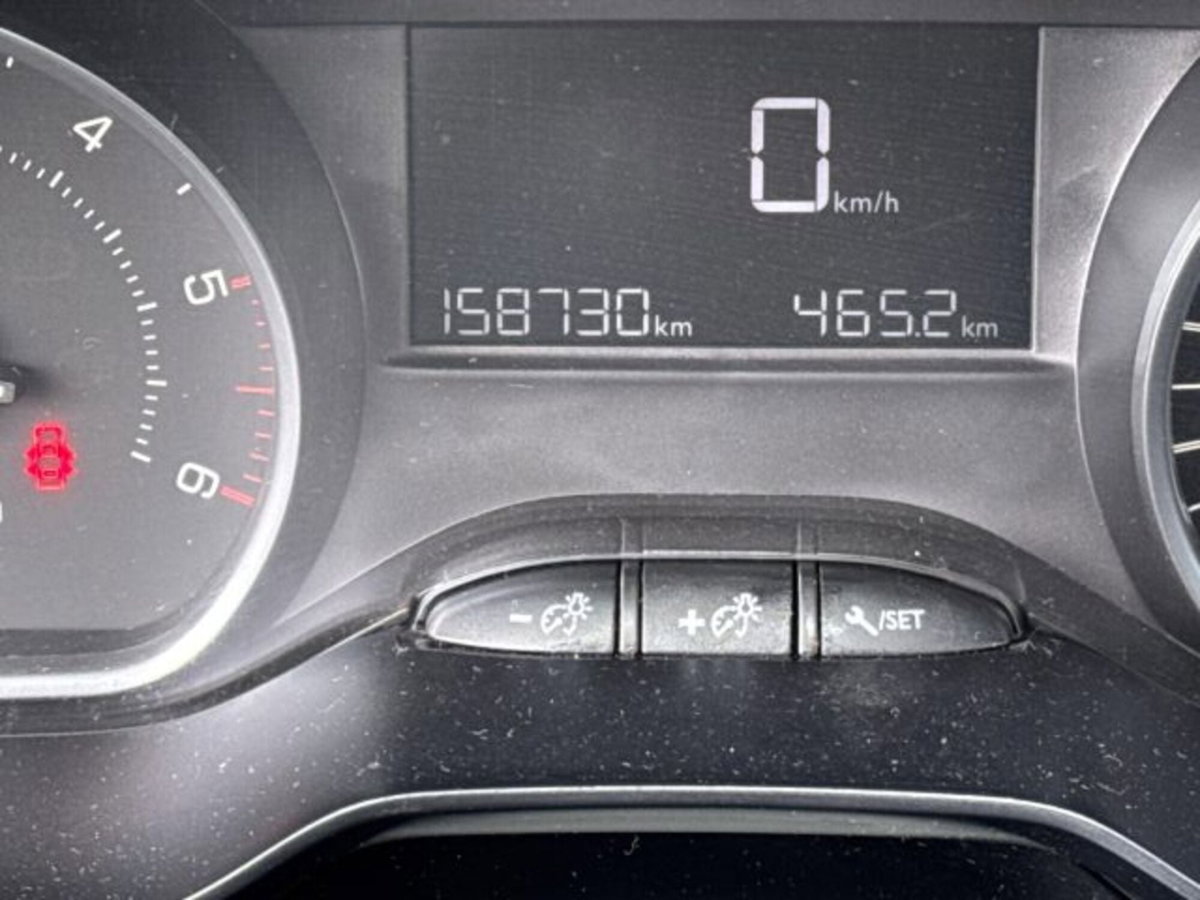 Peugeot 2008 100 Allure (10)