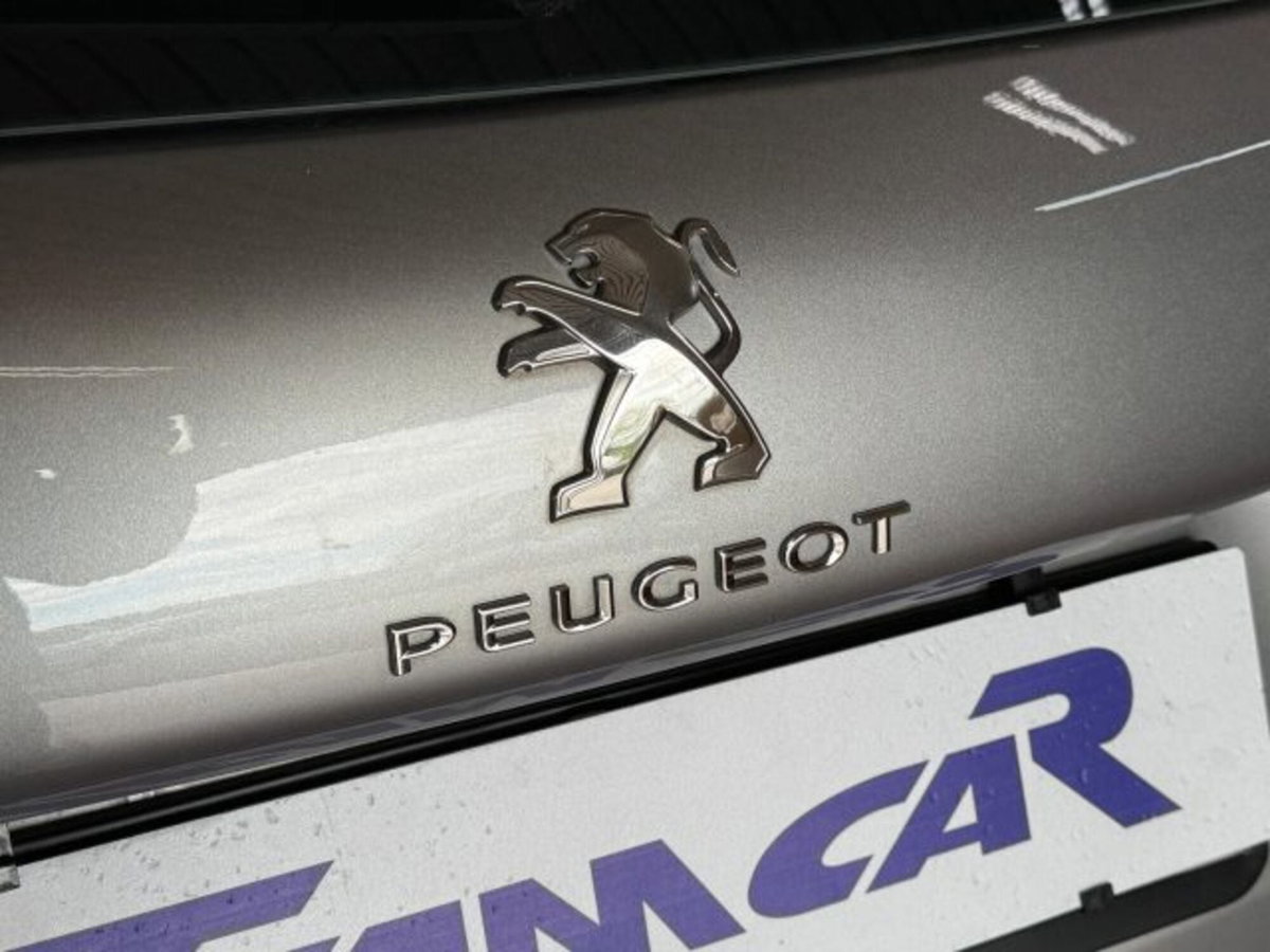 Peugeot 2008 100 Allure (17)