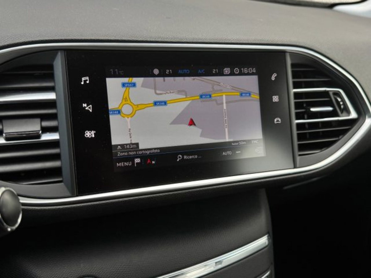 Peugeot 308 BlueHDi 100 S&S Business (12)