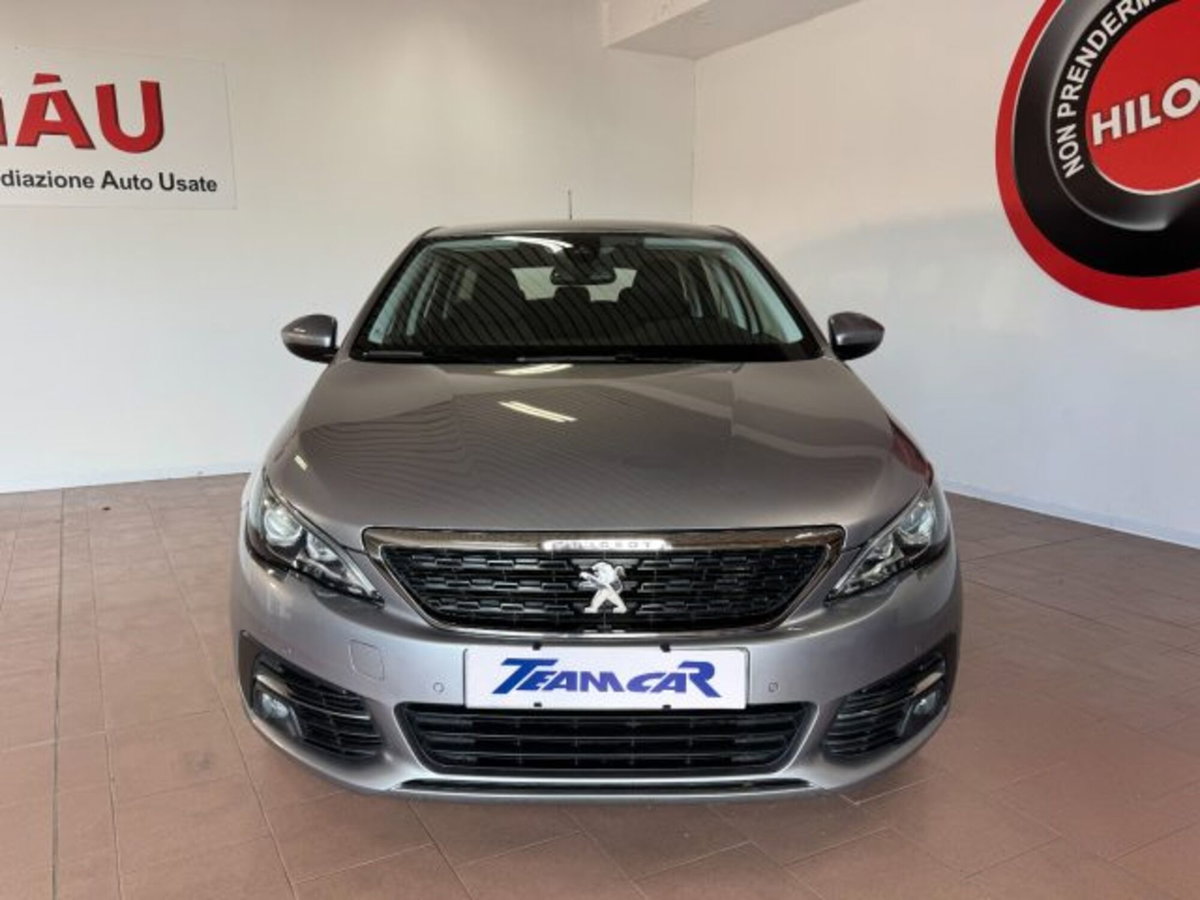 Peugeot 308 BlueHDi 100 S&S Business (2)