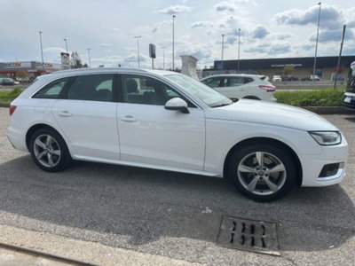 Audi A4 Avant 40 g-tron S tronic Business Advanced (4)