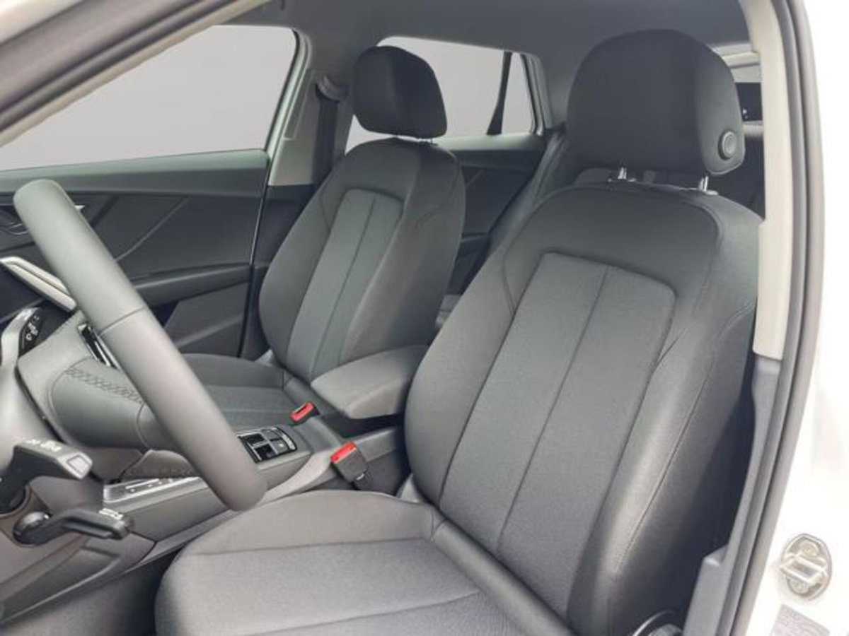 Audi Q2 Q2 35 TFSI S tronic S line Edition (12)