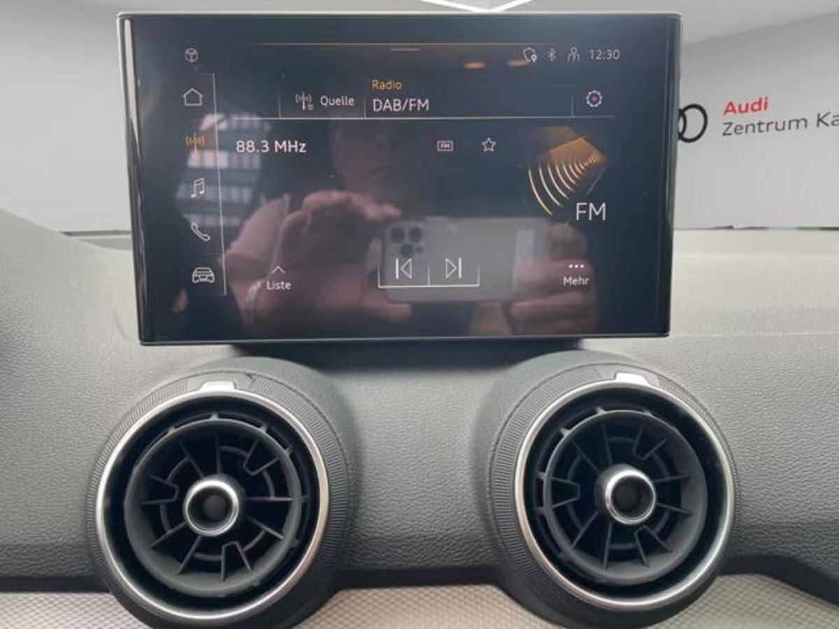 Audi Q2 Q2 35 TFSI S tronic S line Edition (13)